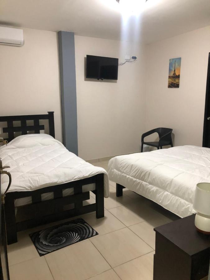 Hotel El Huesped Сантьяго Экстерьер фото