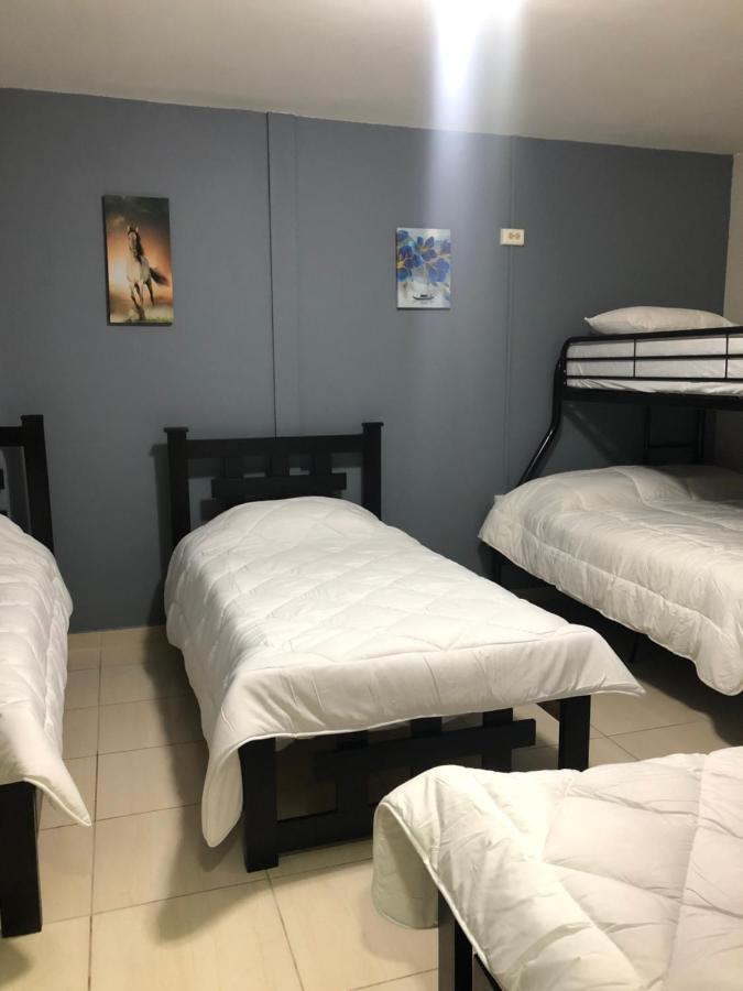 Hotel El Huesped Сантьяго Экстерьер фото