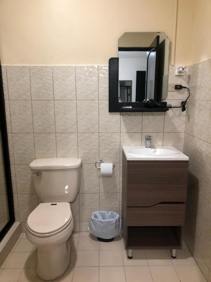 Hotel El Huesped Сантьяго Экстерьер фото