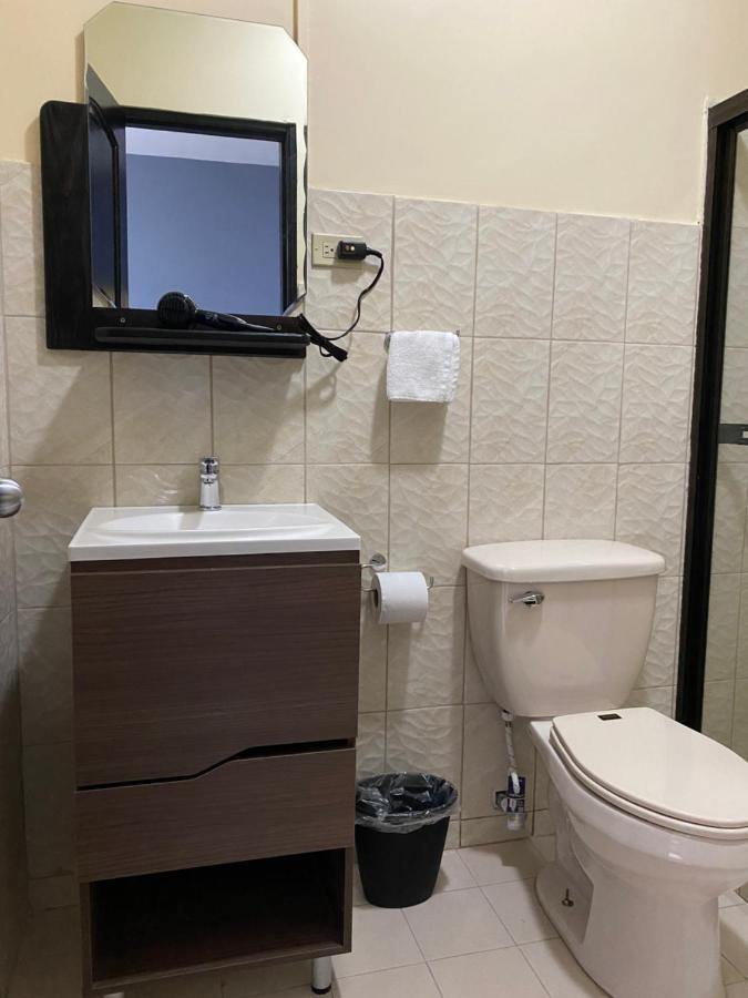 Hotel El Huesped Сантьяго Экстерьер фото